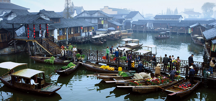 水上集(ji)市(shi).jpg